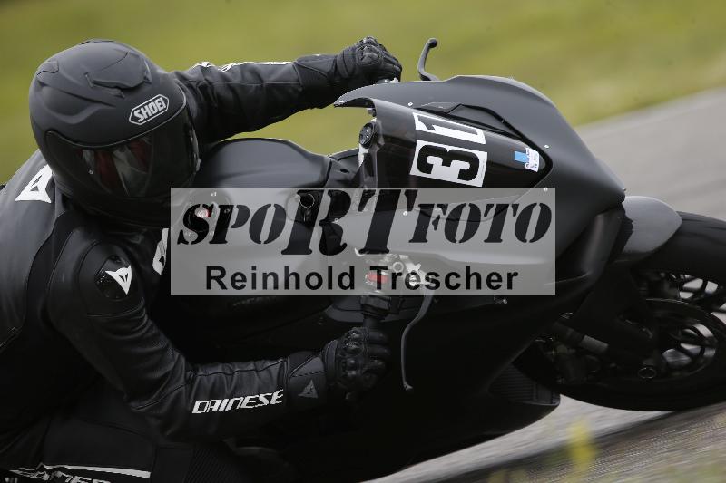 /Archiv-2023/66 28.08.2023 Plüss Moto Sport ADR/Freies Fahren/31-1